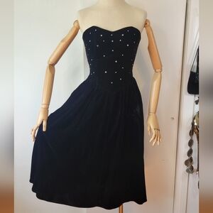 VTG 70s/80s Katie Petites Velvet Fit And Flare Rhinestones Dress